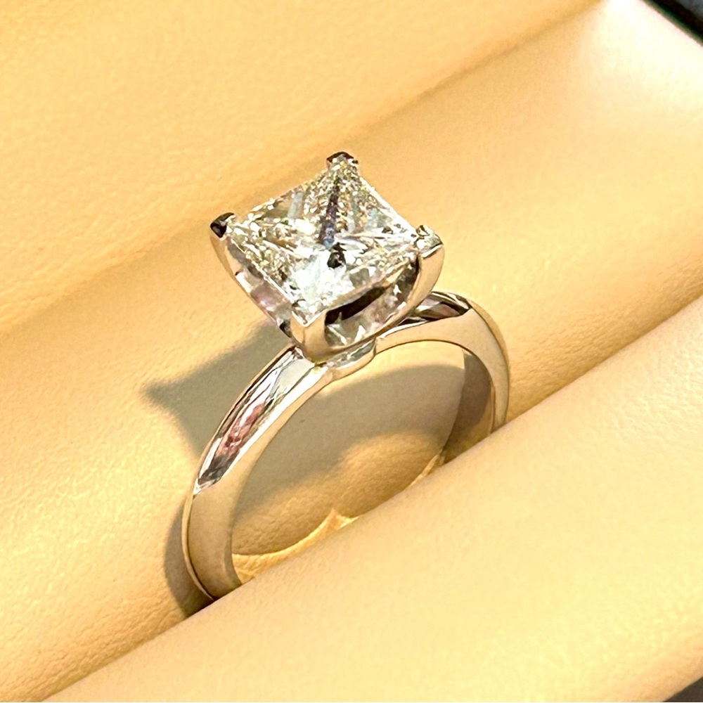 Princess Cut Diamond Solitaire Engagement Ring 2.01ct Solid GOLD GIA Cert. NEW